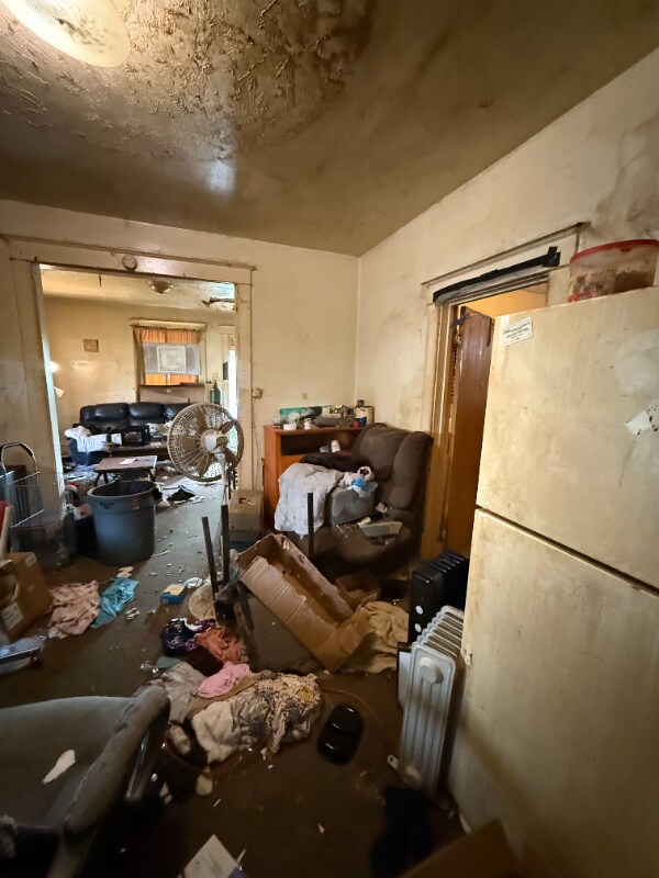 Foto del edificio - 1096 W Green St