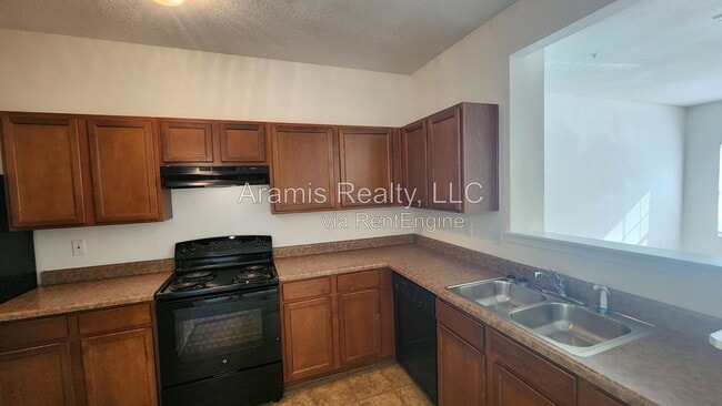 Building Photo - 2847 Laurel Ridge Cir