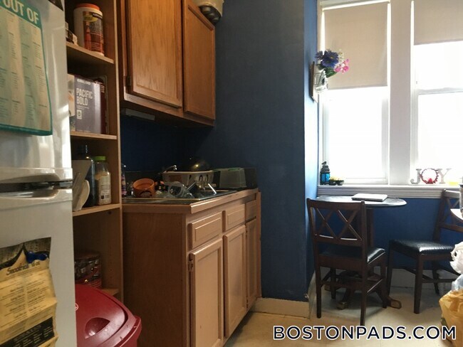 Building Photo - 1800 Commonwealth Ave