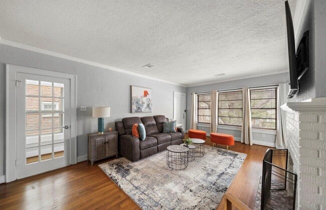 Foto del edificio - 1635 Castle Ct