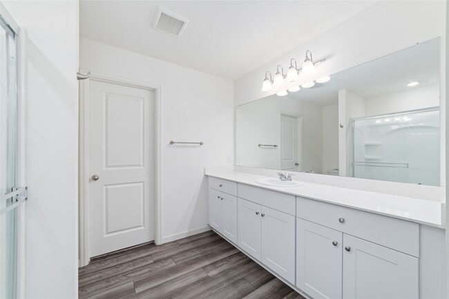 Building Photo - 1001 Wild Enclave Ln