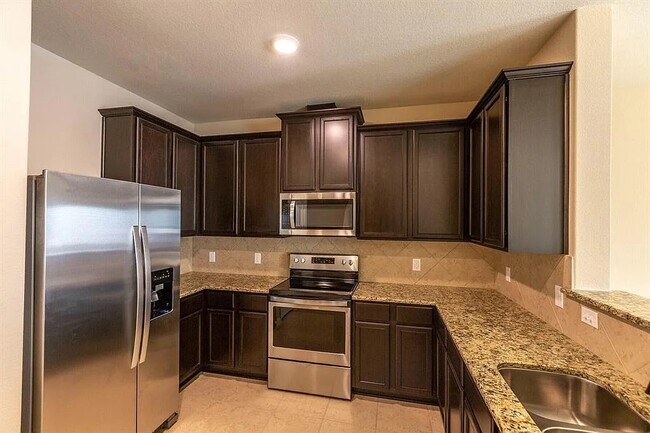 Cocina - 405 Hollow Brook Ln