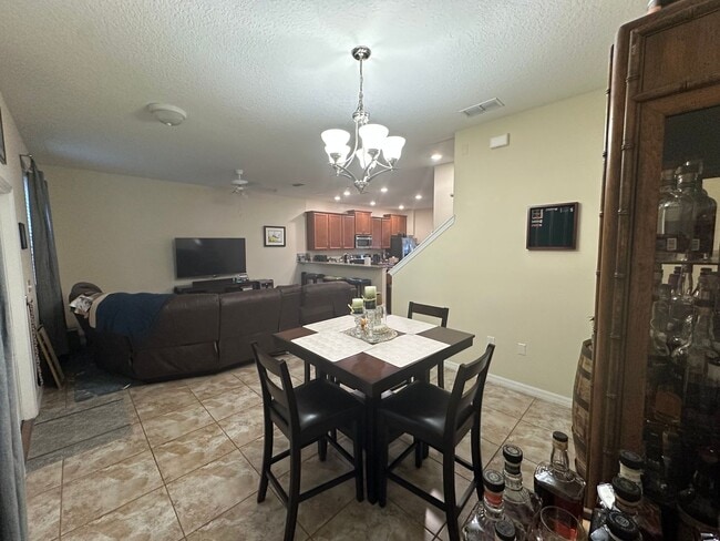 Building Photo - Beautiful 3-Bedroom Townhouse in Winter Ga...