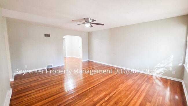 Building Photo - Newly remodeled 3 bed 2 bath house located in Independence