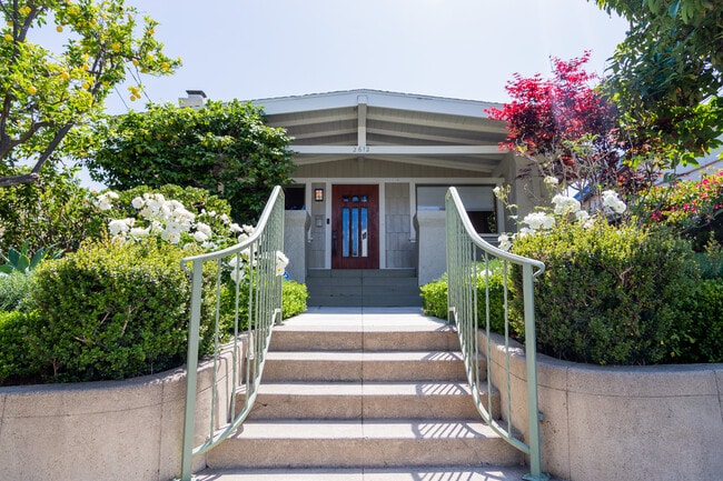 Building Photo - 2612 Highland Ave