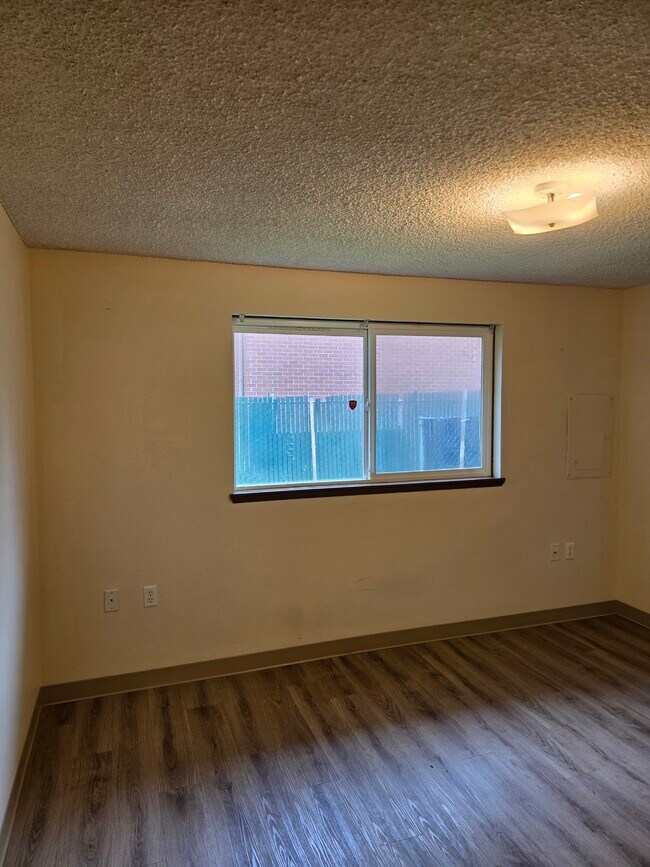 Building Photo - 3510 NE 54th St