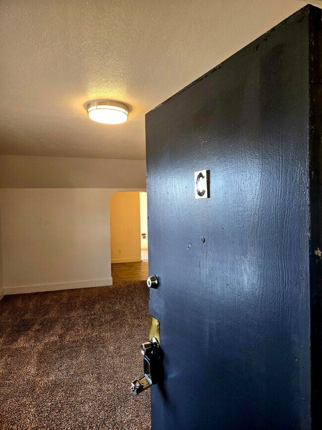 Foto del edificio - 814 E 34th St