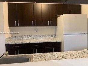 Building Photo - 10801 SW 109th Ct