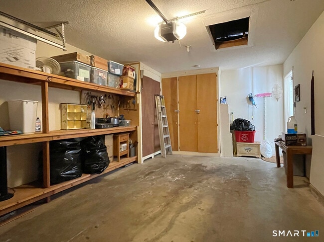 Foto del edificio - 6 Heritage Crest Dr