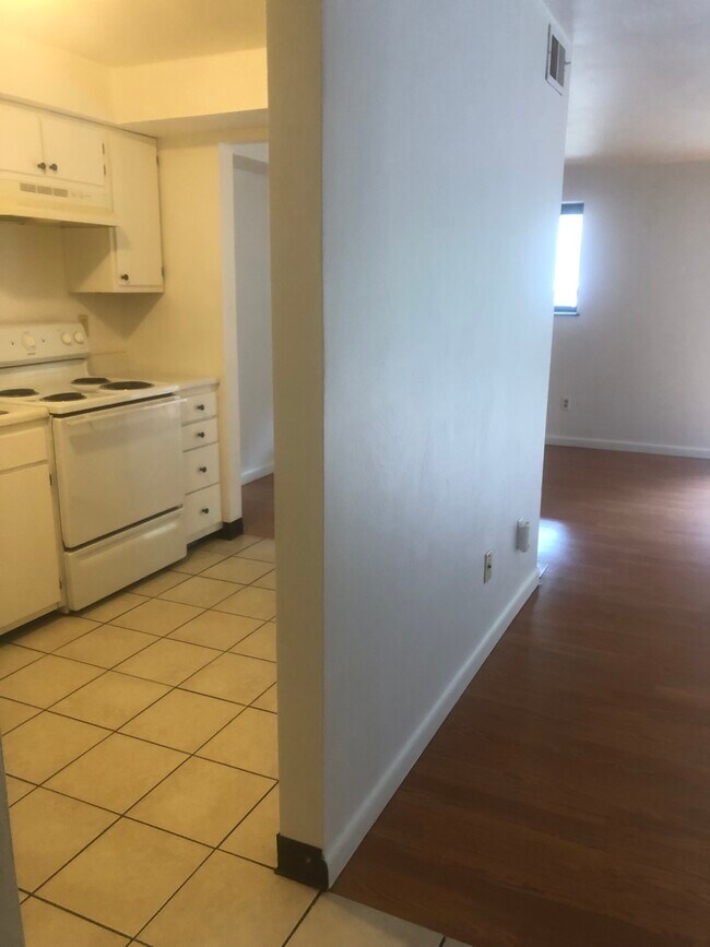 Foto del edificio - 71 Locust Ridge Dr