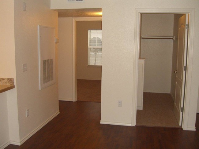 Building Photo - 11839 Cloverbrook Ln