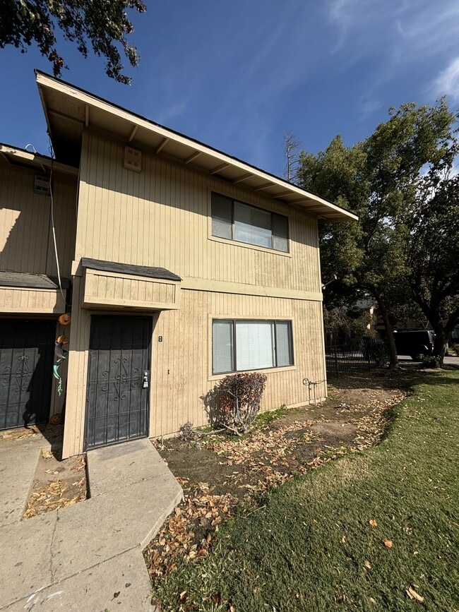 Building Photo - 1808 Colorado Ave