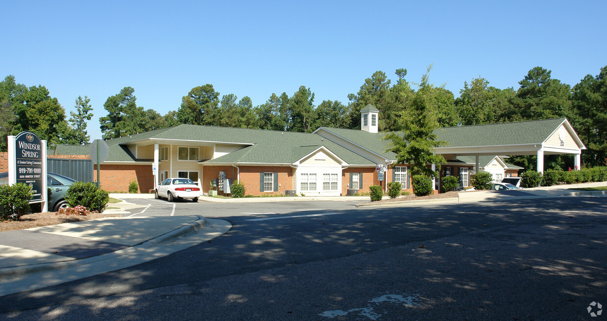 Primary Photo - Windsor Spring Apartments