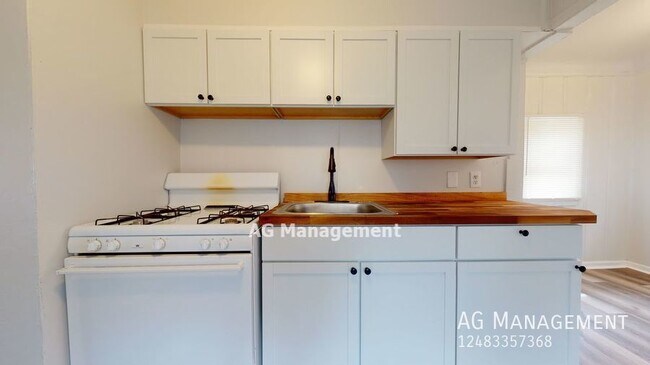 Foto del edificio - 13004 Toepfer Rd - Great Warren 3Bed/1Bath