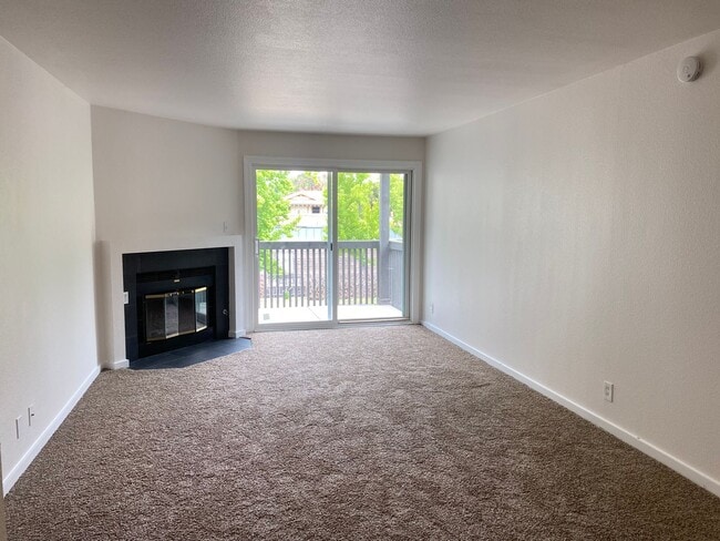 Building Photo - Beautiful Two Bedroom Two Bathroom Condo W/ Balcony & In Unit Laundry!