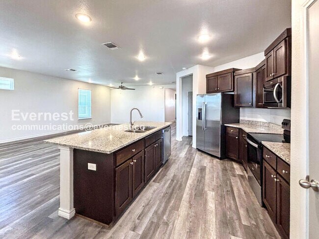 Foto del edificio - 7605 Purvis St