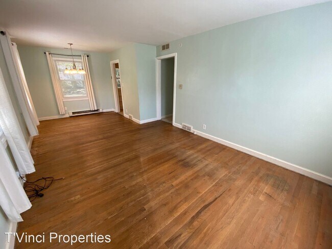 Building Photo - 3 br, 1 bath House - 1103 N. Elam Avenue