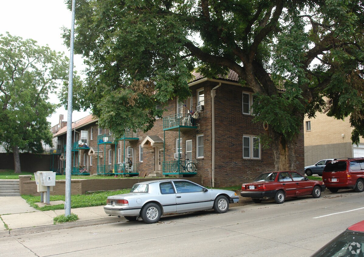 Building Photo - 617 S 31st St