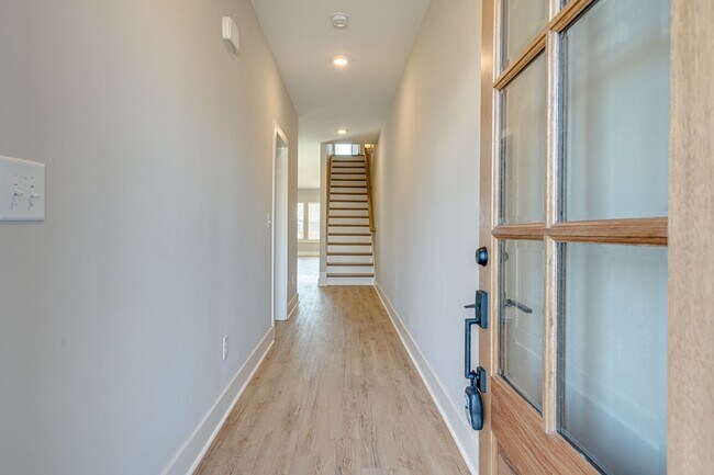 Foto del edificio - 4 Bedroom Rental in The Nations!