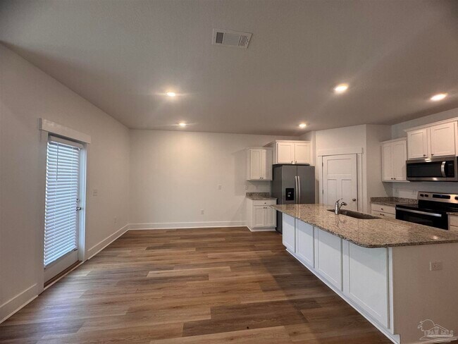 Foto del edificio - 6419 Forest Bay Ave