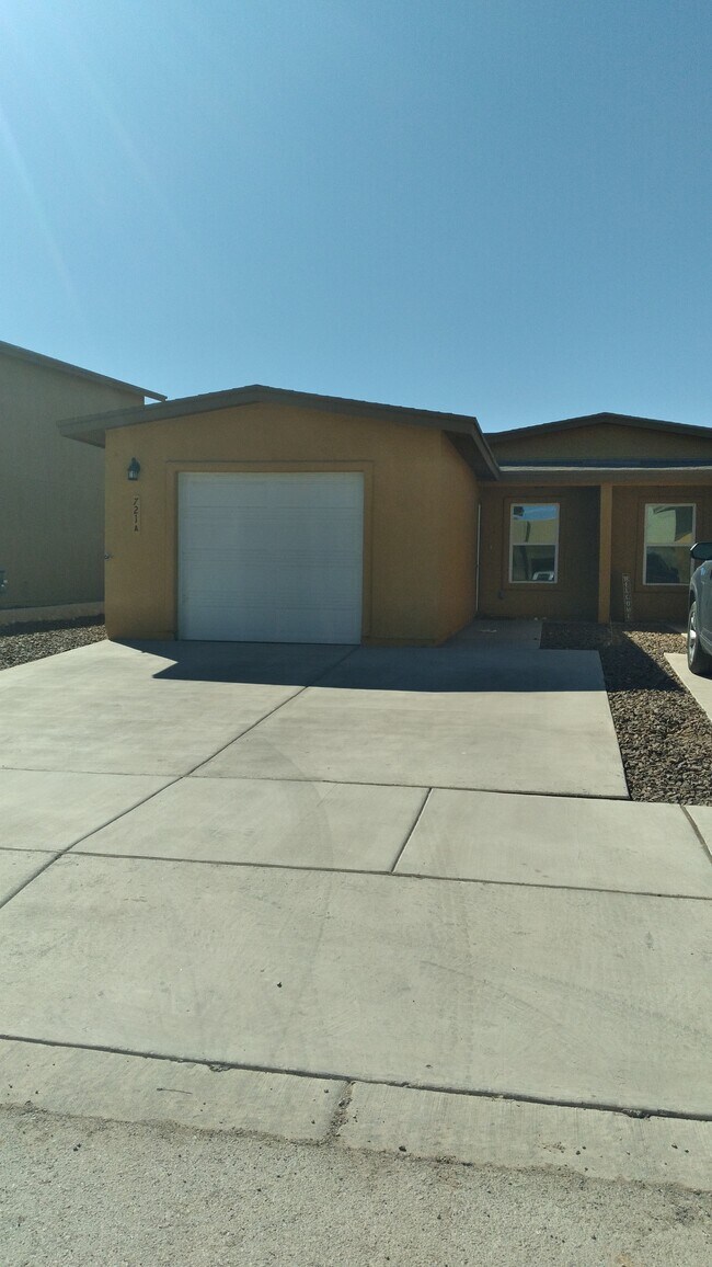 721 Ts Daniel Cadena Dr Unit A, Socorro, TX 79927 Apartments in