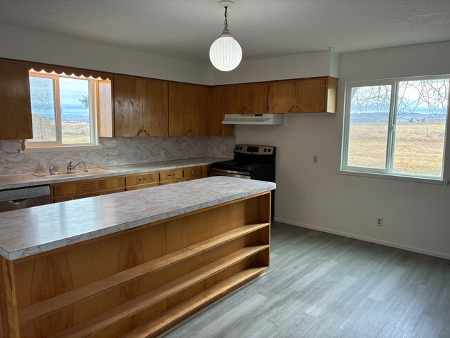 Building Photo - 3296 N 3300 E