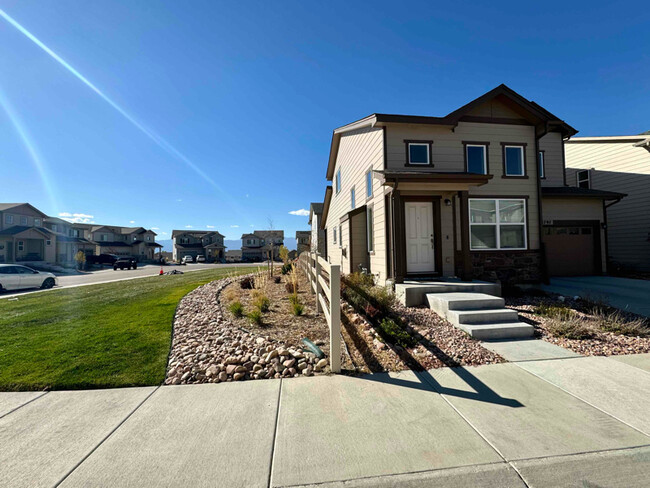 Building Photo - 3797 Vineyard Cir