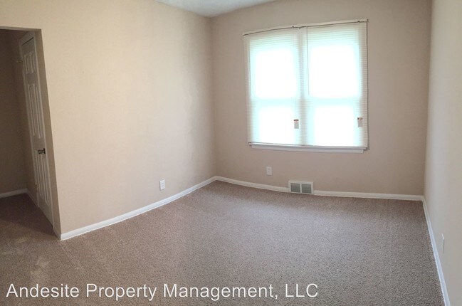 Building Photo - 20751 Bowling Green Rd