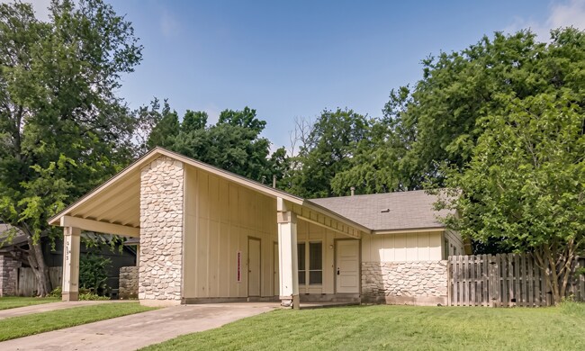 Foto del edificio - 10310 Little Pebble Dr