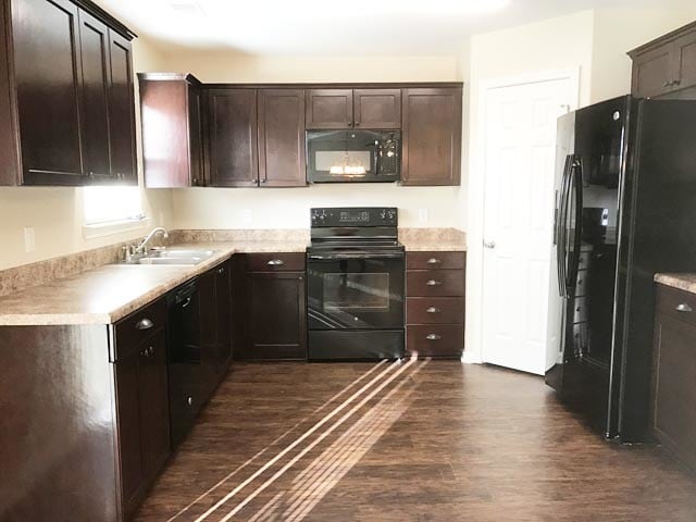 Building Photo - 2 Crystal Lake Dr