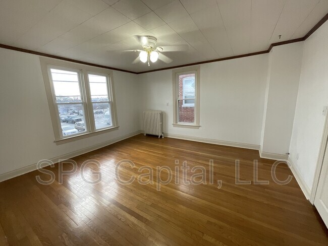 Foto del edificio - 218 W Middle St