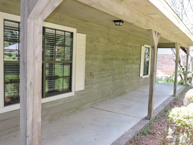 Foto del edificio - 5261 Rowe Trail