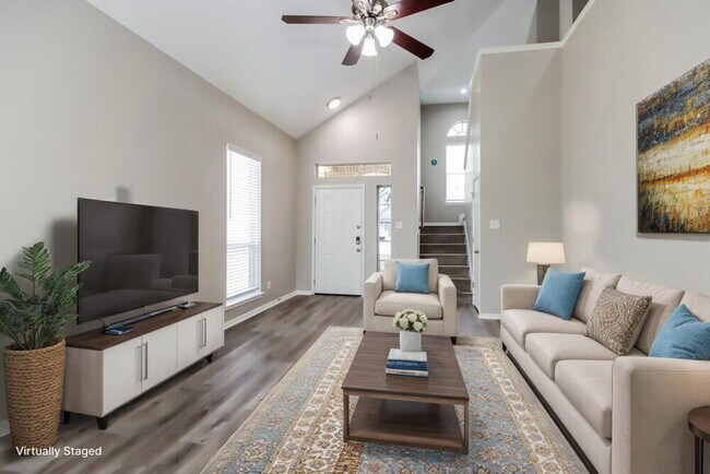 Foto del edificio - 2802 Fox Mountain Dr