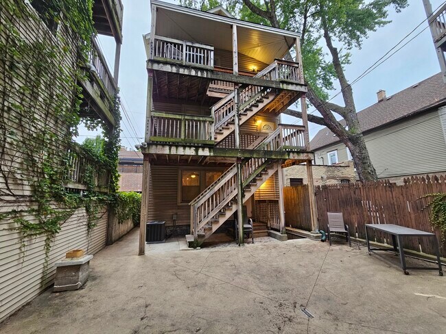 Foto del edificio - 2646 N Orchard St