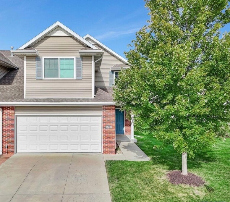 Foto principal - 6204 Oakley St