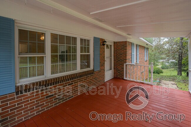 Foto del edificio - 2165 Wayne Rd