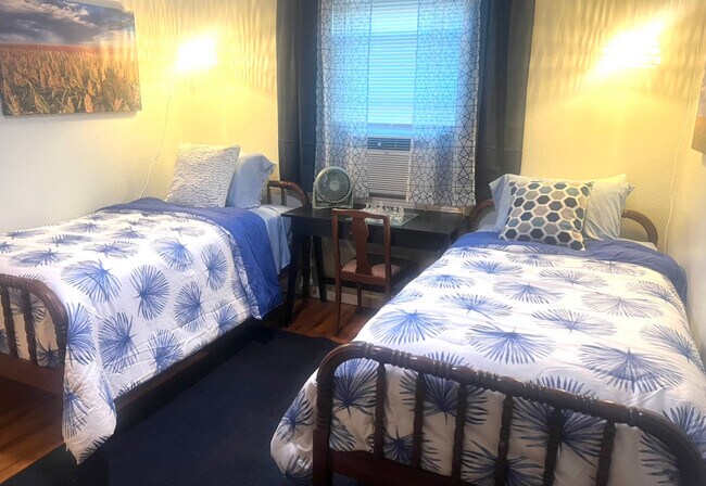 Building Photo - 1924 17th St