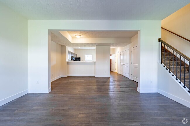 3 habitaciones, 2 baños - 158 m² - Sala de estar - Little Creek Townhomes