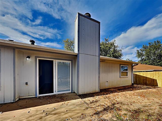 Foto del edificio - 6007 Cool Springs Dr