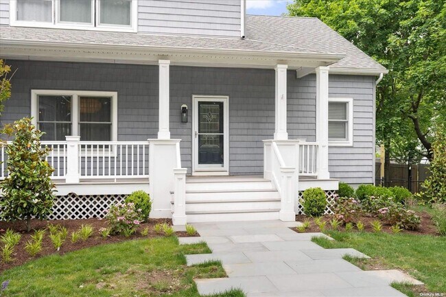 Building Photo - 12 Corwin Pl