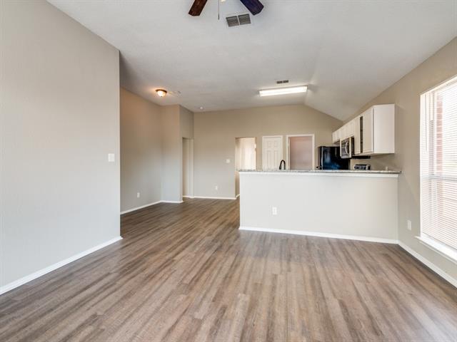 Building Photo - 4024 Sarasota Springs Dr