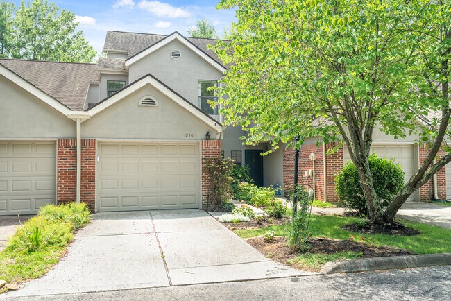 Building Photo - 830 Farragut Commons Dr