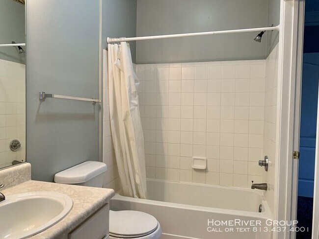 Building Photo - 10440 Villa View Cir