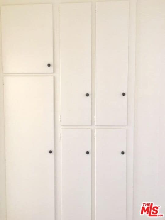 Foto del edificio - 1353 W 36th Pl