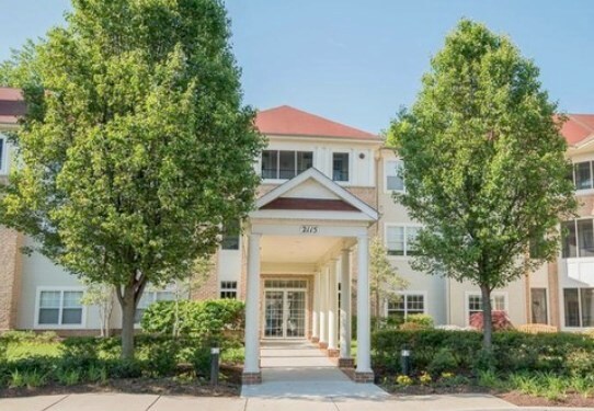 Main Entrance - 2115 Ganton Green