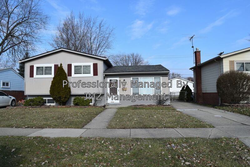 Primary Photo - 30754 Burlington St