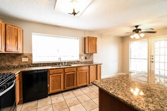 Building Photo - 5306 Spring Branch Dr