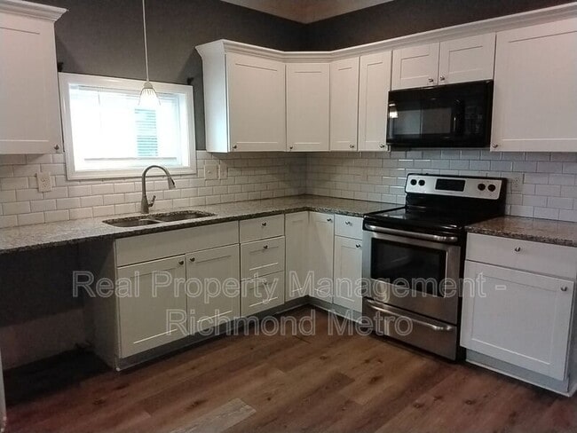 Foto del edificio - 2616 Lochaven Blvd