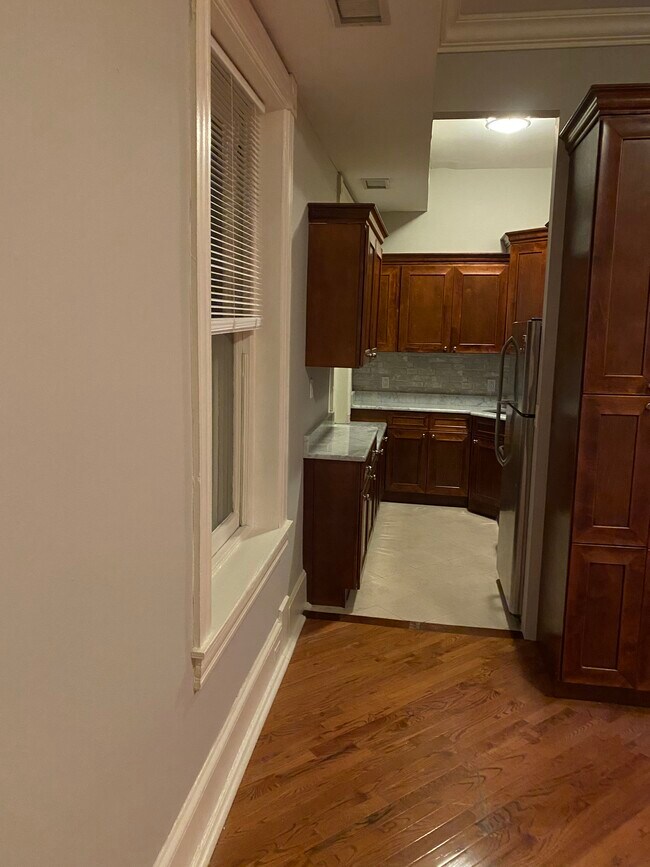 Foto del edificio - 4243 Ridge Ave