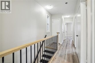 Building Photo - 633 Wilson St